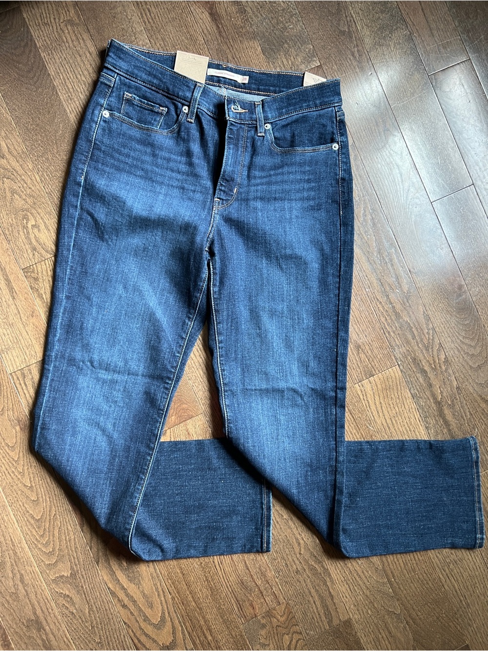 Levi’s Classic Straight Women's Dark Blue Stretch Jeans size 28